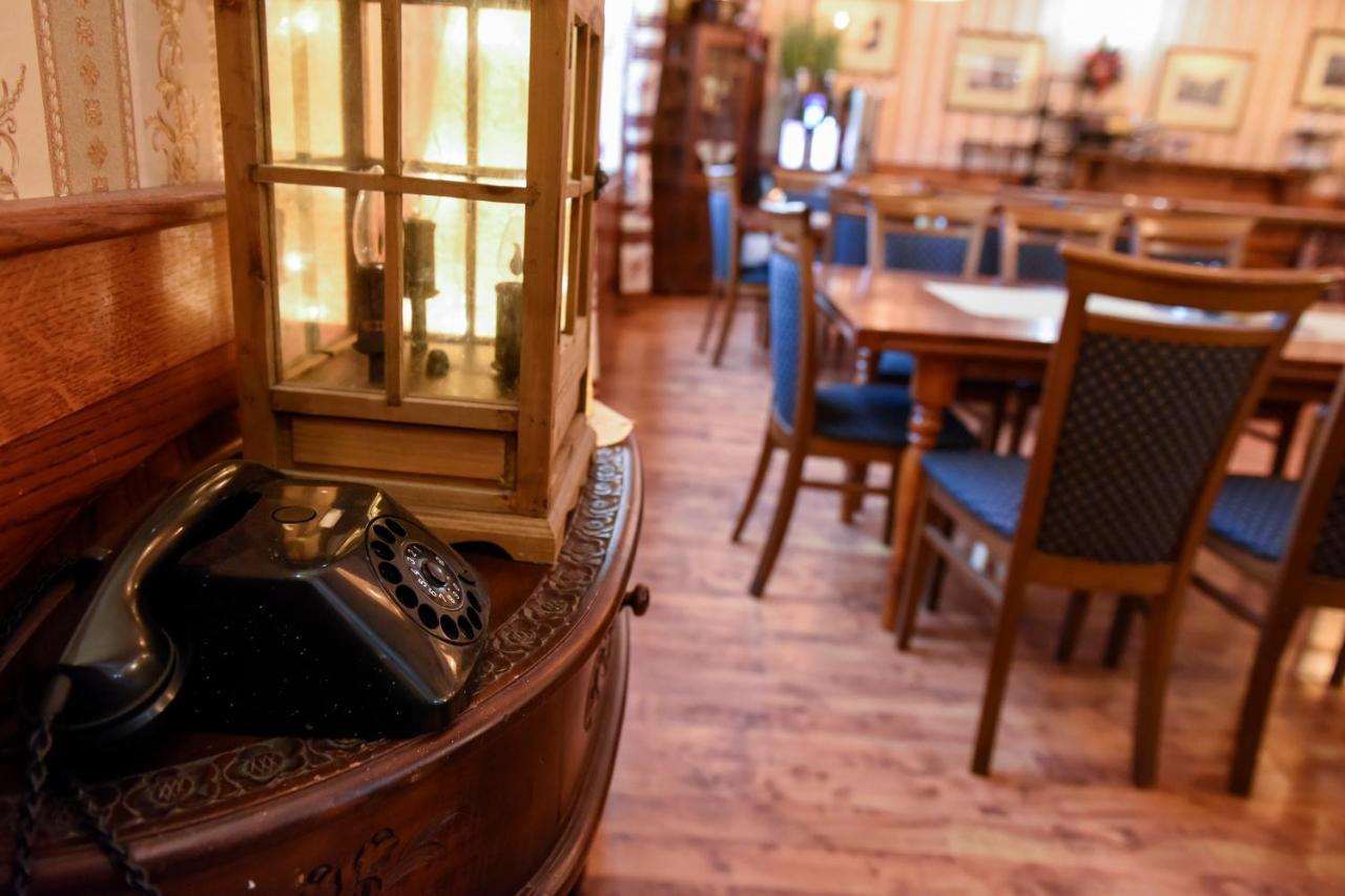 Dwor Ostoia Hotell Rymanów Eksteriør bilde
