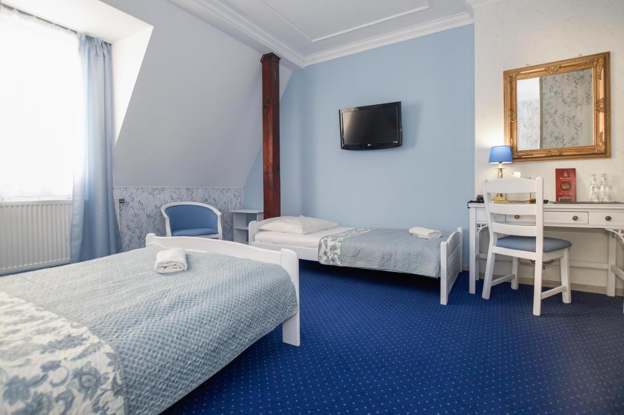 Dwor Ostoia Hotell Rymanów Eksteriør bilde