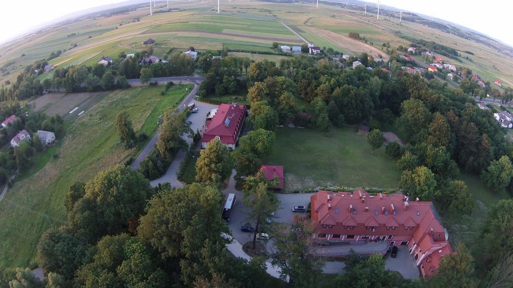 Dwor Ostoia Hotell Rymanów Eksteriør bilde
